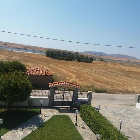 Irini'S Appartment Nea Koutali Екстер'єр фото
